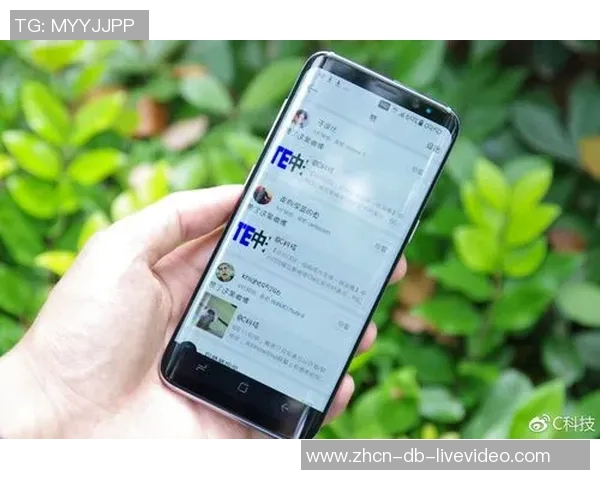 足球手机新风潮引领智能时代球迷体验全面升级